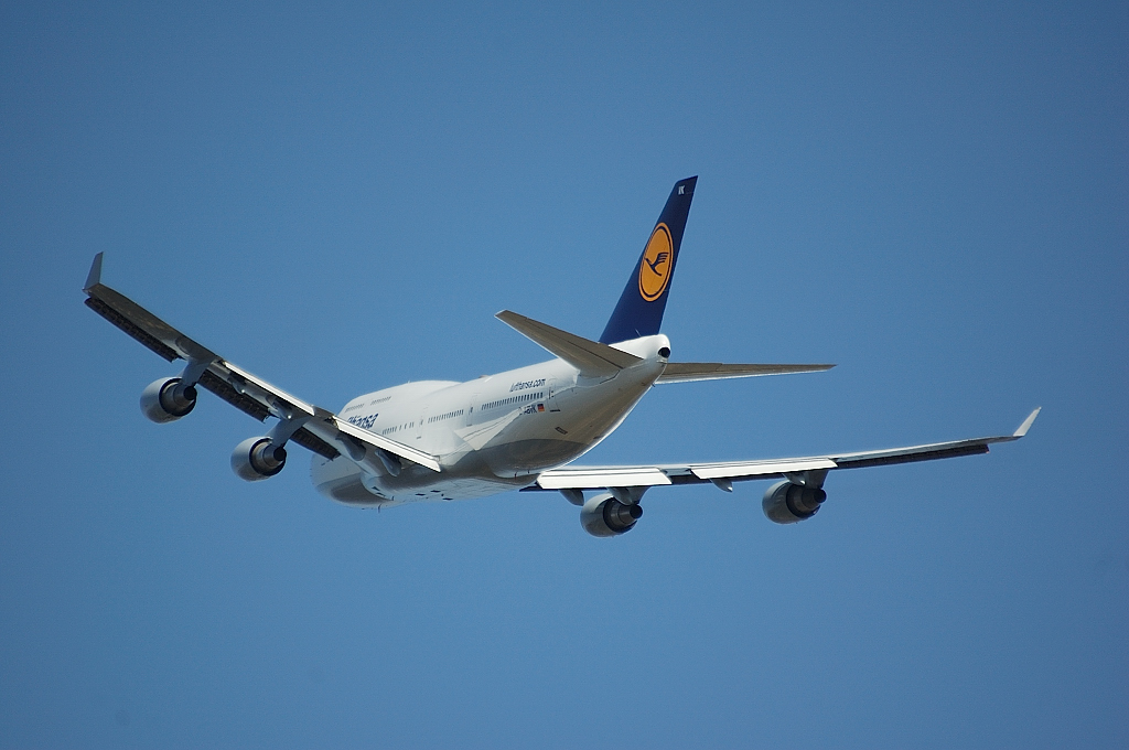 Lufthansa Boeing 747-400 – Airmanの飛行機写真館