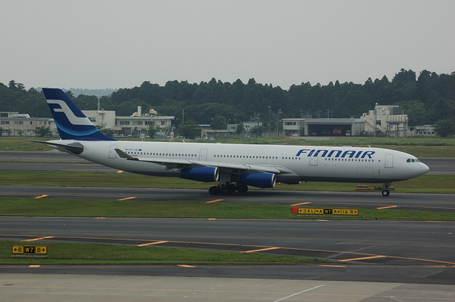 フィンランド航空　Airbus A340-300