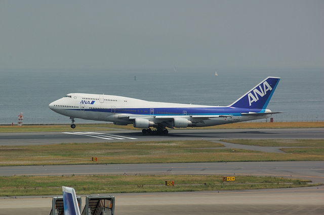 ANA Boeing747-400D Take Off