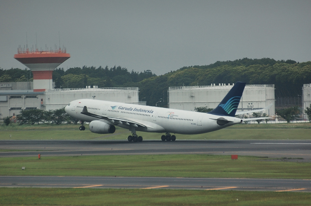 ガルーダインドネシア航空　A330-300　５