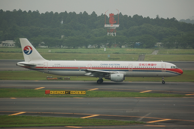 中国東方航空　A321-200　２