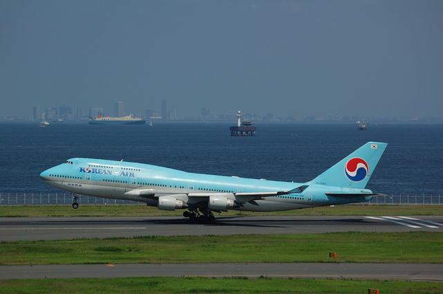KOREAN AIR Boeing747-400 Rotation