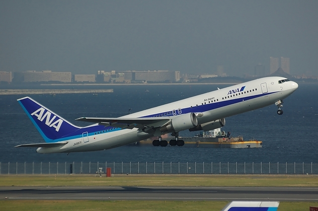 Air Japan Boeing767-300ER