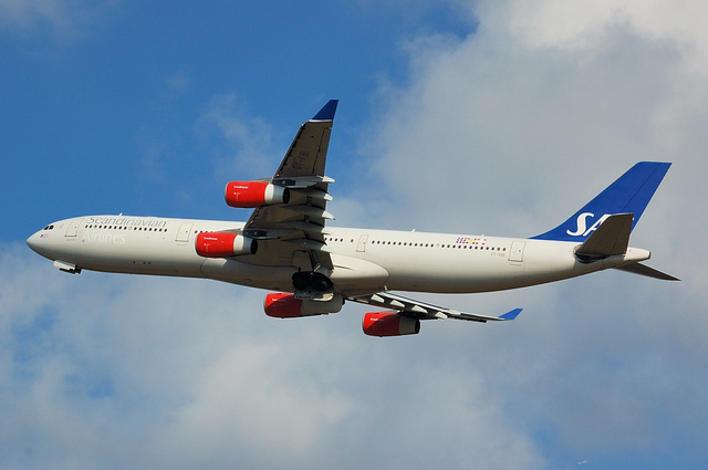 SAS Airbus A340-300 3
