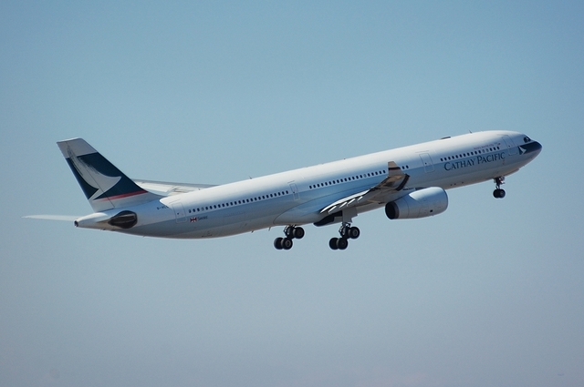 Cathay Pacific Airways Airbus A330-300 3