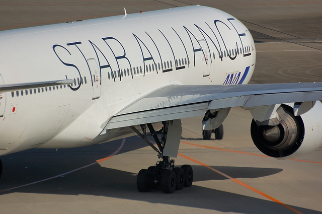 STAR ALLIANCE Boeing777-200