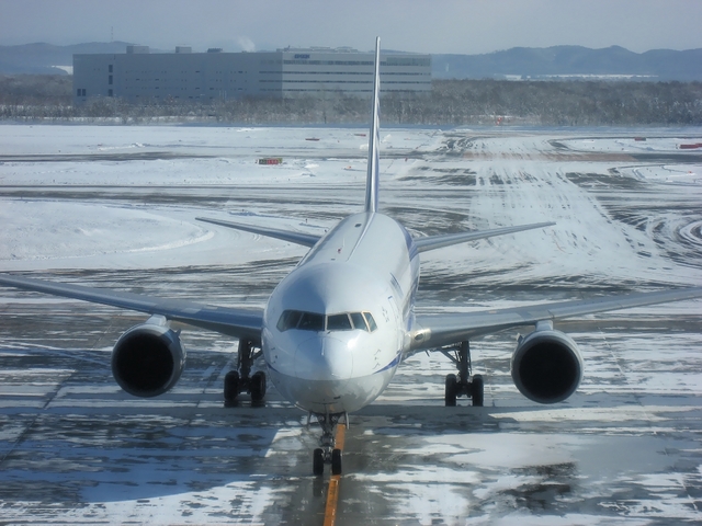 ANA Boeing767のスポットイン