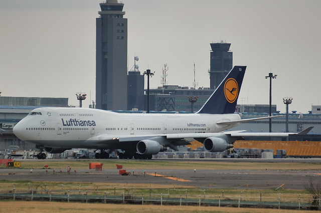 Lufthansa Boeing747-400 1