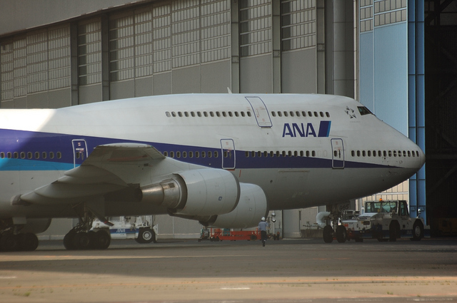 ANA Boeing747-400の出庫
