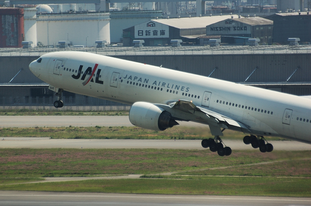 JAL Boeing777-300