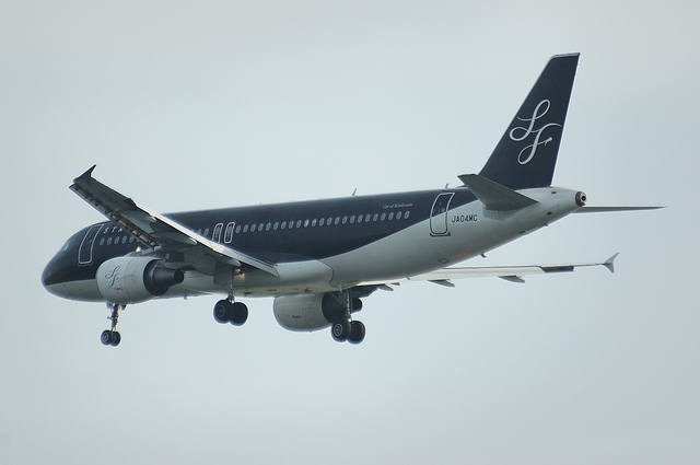 SFJ Airbus A320-200