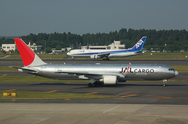 JAL CARGO Boeing767-300F 4