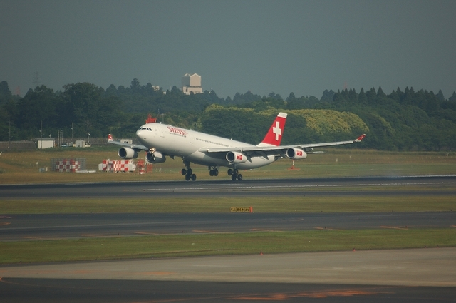 SWISS Airbus A340-300 1