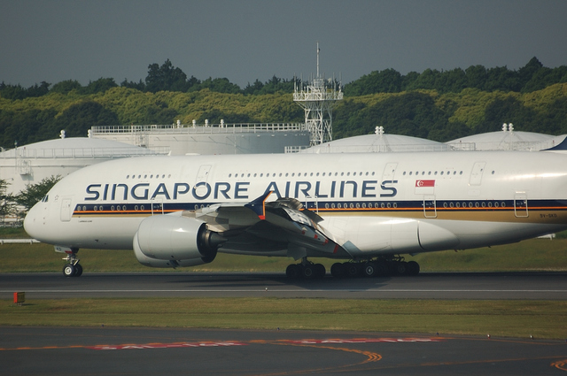 SQ A380 Landing 3