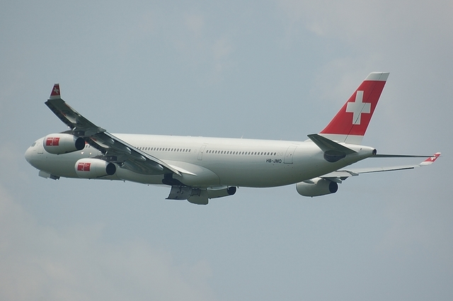 SWISS Airbus A340-300 8