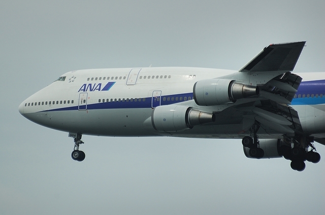 ANA Boeing747 RWY16L Approach 4