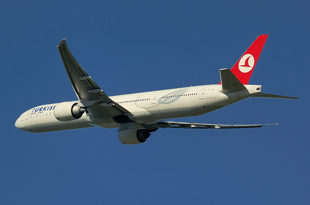 トルコ航空　B777-300ER 7