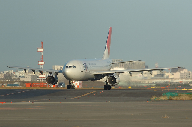 JAL A300 1