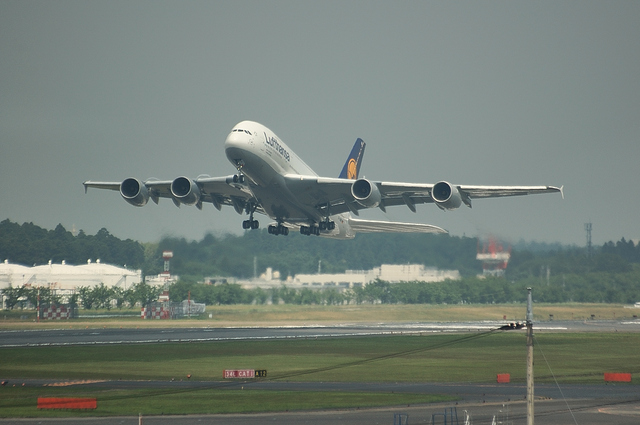 LH A380 離陸1