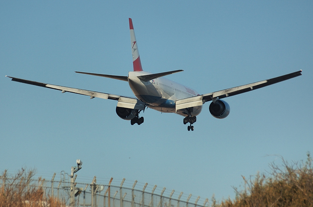 オーストリア航空　B777 4