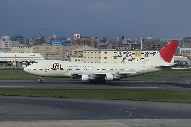 JAL B747-200B 5