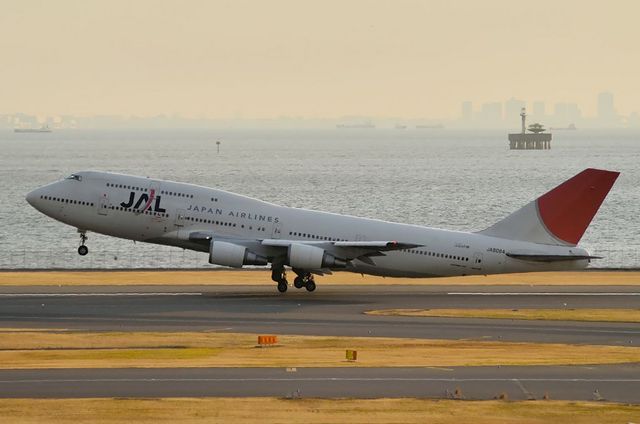 JAL B747 10