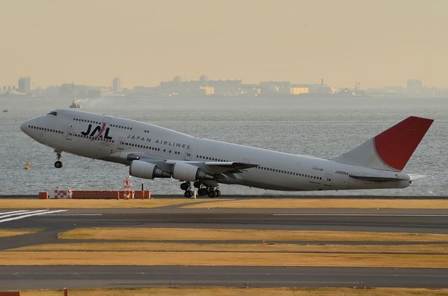 JAL B747 11
