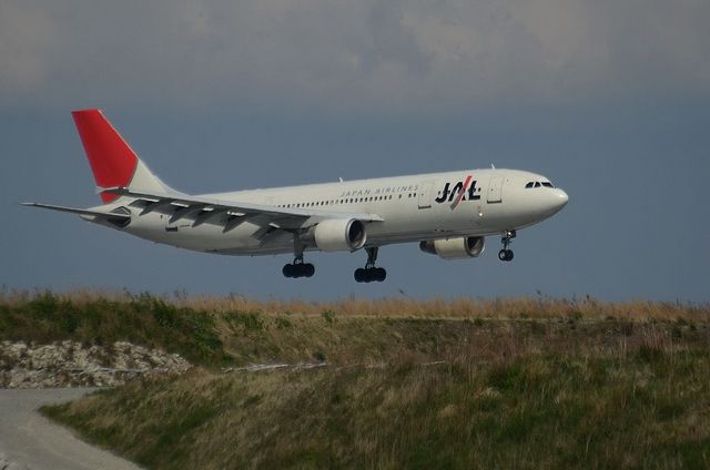 JAL A300 2