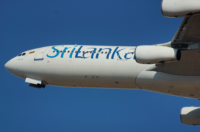 スリランカ航空　A340 4