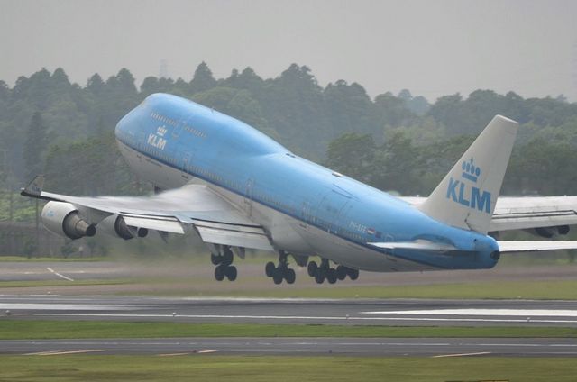 KLM B744 5