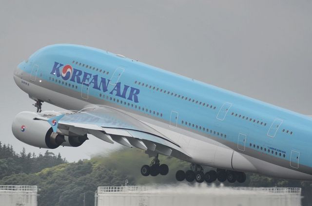 KE A380 Take Off 7
