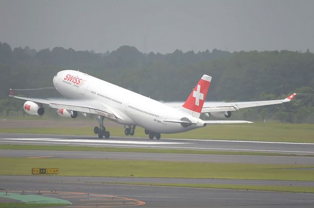 スイス航空　A340-300