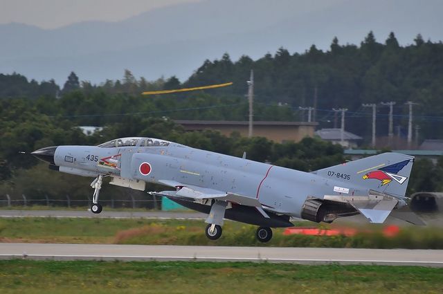 F-4 TO 1