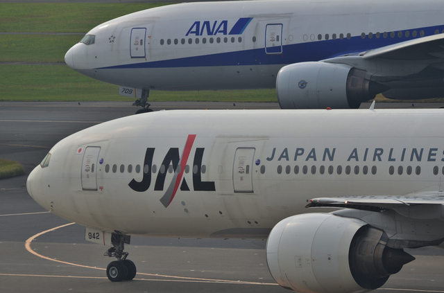 777　ANAとJAL