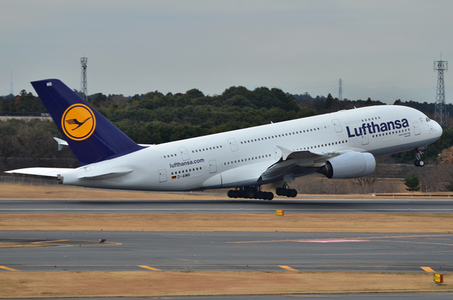LH A380 10