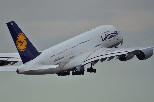 LH A380 13