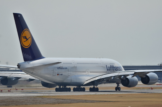LH A380 8