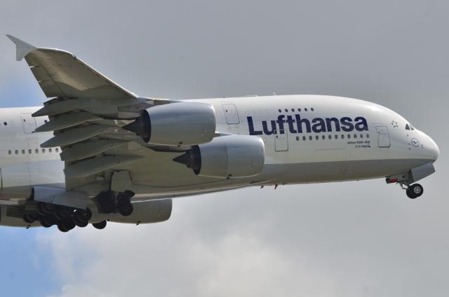 LH A380 3
