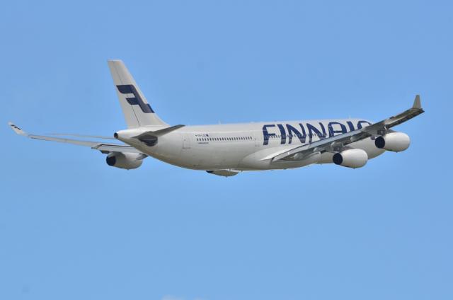FINNAIR A340 6